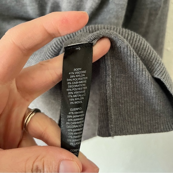 White House Black Market Sweater Women's Medium LOVED Valentine's Cashmere Blend - Picture 6 of 7